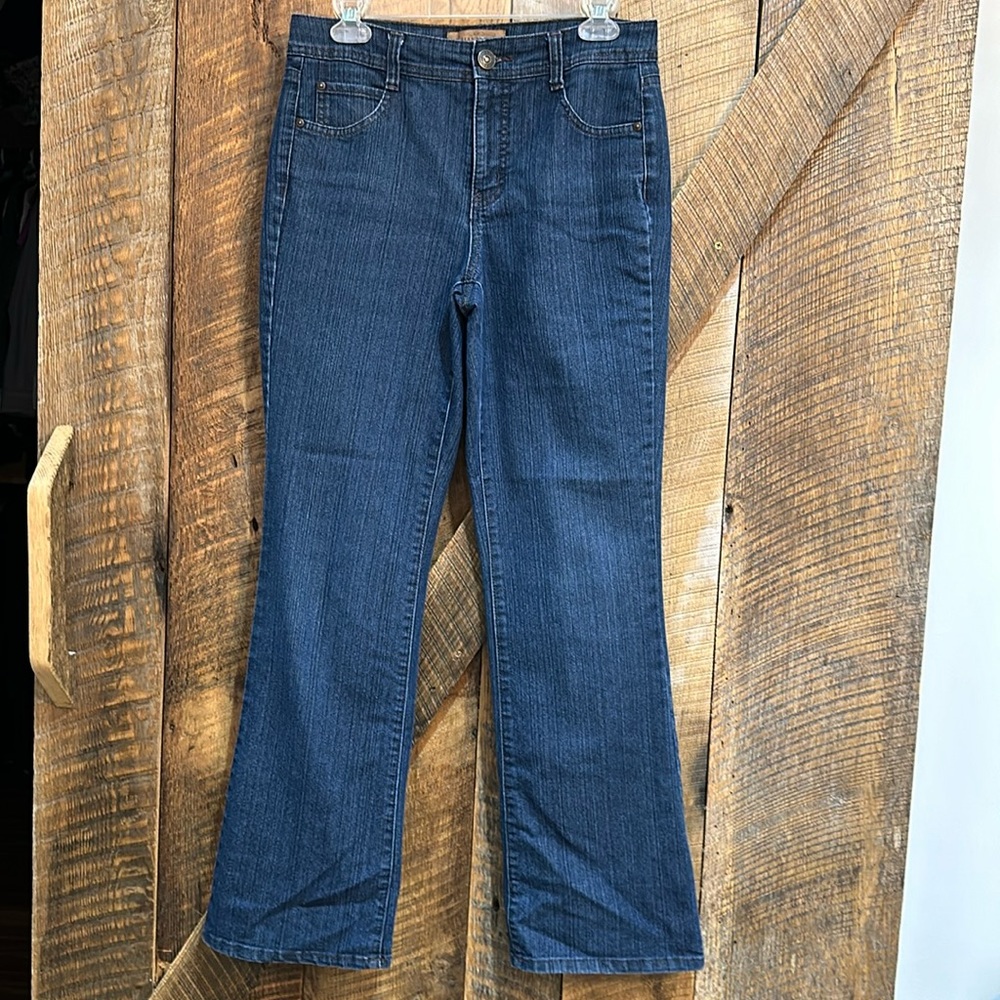 Hannah jeans size 6 wide leg embroidered back pockets
